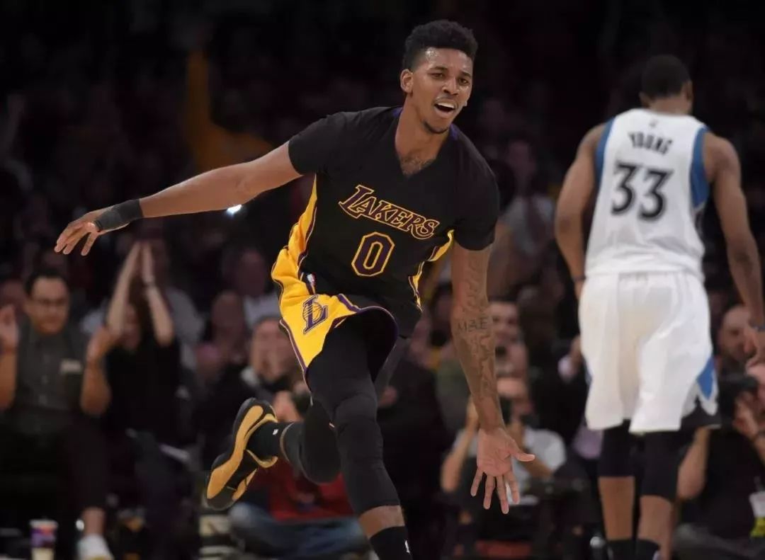 隐形战术板 隐形战术板